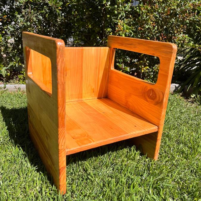 Toddler chair: Side view